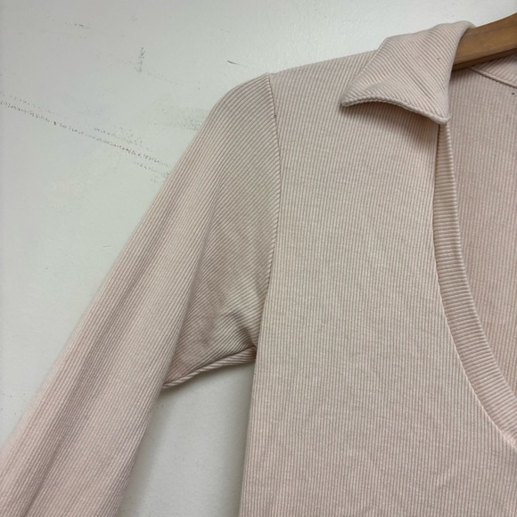 LNA Niamh Point Collar Rib Knit Top - Picture 4 of 11